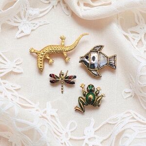 Lot of 4 Vintage Fashion Fish Lizard Frog Dragonfly Pin Brooches